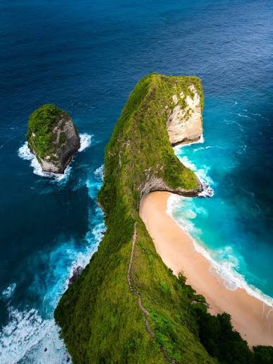Bali Explorer – Island Adventures & Cultural Wonders